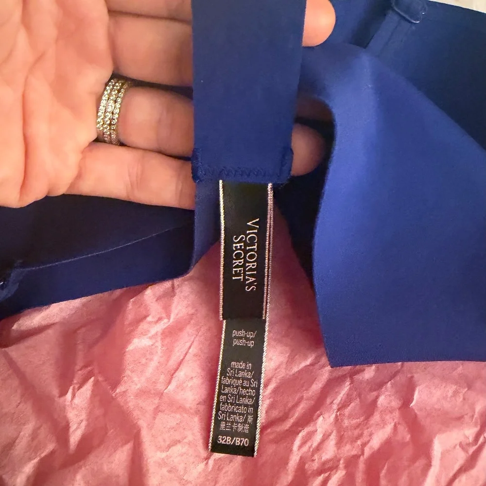 NEW 💐 Victoria's Secret Cobalt Blue Very Sexy Push-Up Bra